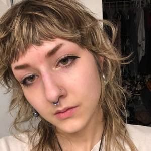 Meet your Posher, Roman